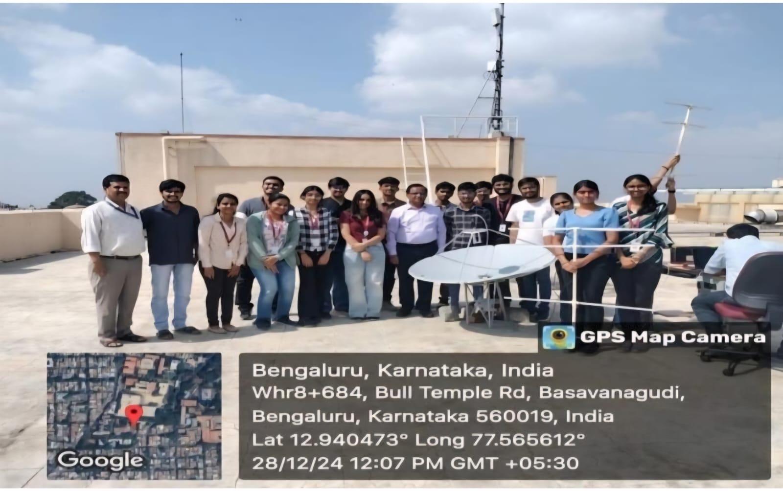 Real time satellite tracking for weather images